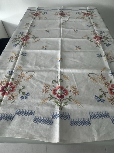 Alte bestickte tischdecke - alte,