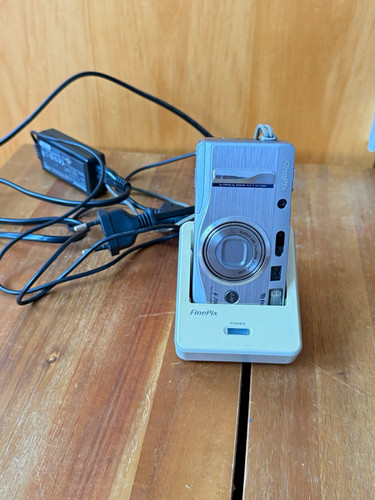 Fujifilm finepix f700 - finepix,