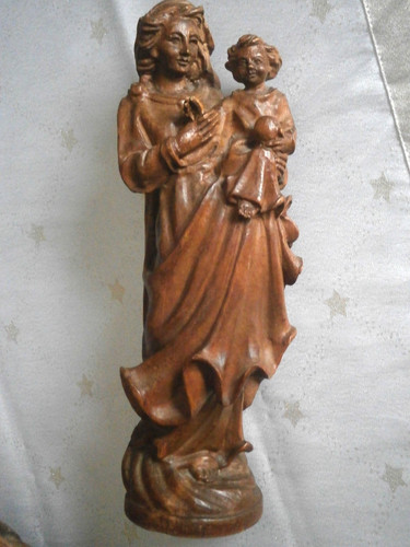 Alte muttergottes statue mit - alte,