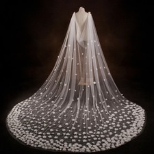 Langes Brautsch cape Schleier