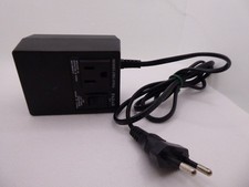 Spannungswandler / Transformator 110V , 100W für amerikanische Geräte