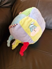 Baby Motorik Ball Plüsch weich bunt klingelt 14 x 4 cm Rassel