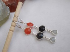 Ohrringe: Roter Onyx, Schwarzer Onyx, Weißer Mondstein, 925 Silber