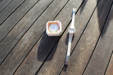 2 DUGENA Damenarmbanduhr