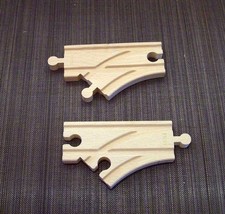  Brio Holzeisenbahn  2 kurze Bogenweichen aus 33307  ##