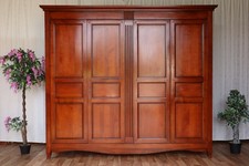 Nr.2078a Arte Antiqua Kleiderschrank Kirsche Vollholz