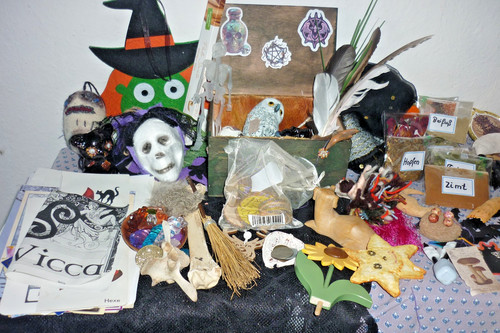 Runen hexen altar - runen,