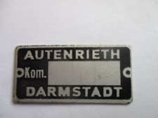 Nameplate plaque body