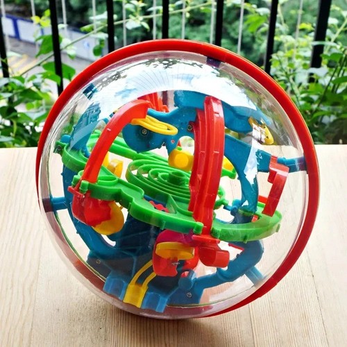 Labyrinth ball puzzle - 3d,
