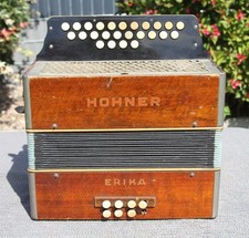 Hohner  Erika Akkordeon - alt - Knopfakkordeon G /F - an Bastler - siehe Fotos -