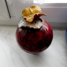 Keramik Rosenkugel/ Gartendeko mit Schmetterling- Handarbeit -stand nur im Regal