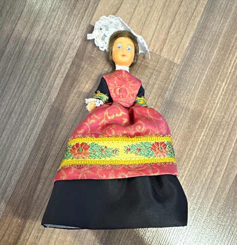 Vintage souvenir puppe - souvenir,