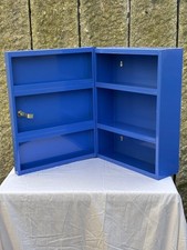 Metall Wandschränkchen /