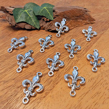 10 Verbinder Fleur de Lis /
