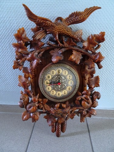 Wanduhr adler eichhörnchen - wanduhr,