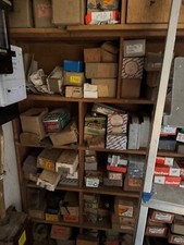 Tischlereibedarf alte Schlösser Schrauben Nägel Drücker Schi