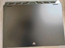acer predator helios  18  RTX 4080 i9-13900HX 4TB ssd Windows 11