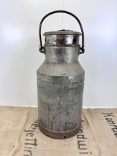 Alte große antike Milchkanne