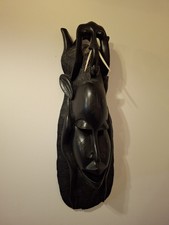 Afrikanische Holzmaske Wand