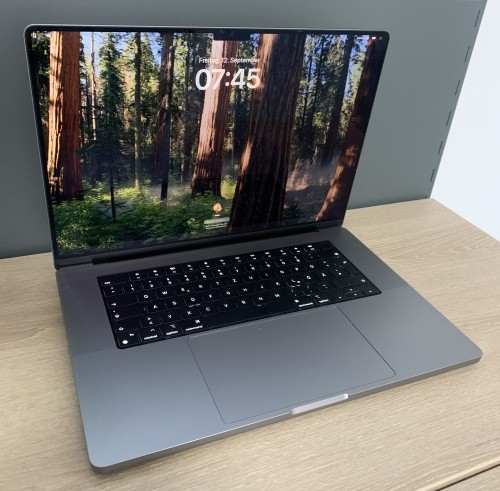 Macbook pro a2485 m1 - macbook,