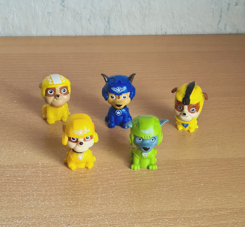Sammelfiguren aus - -,