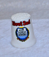 Fingerhut   -  Porzellan -