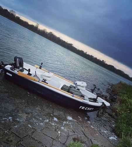 Angelboot mit trailer - mit, und