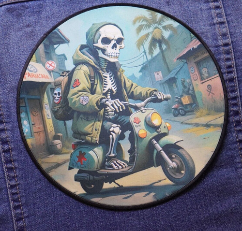 Punk motorroller zombie - punk,