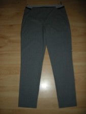 Gepflegte graue modische