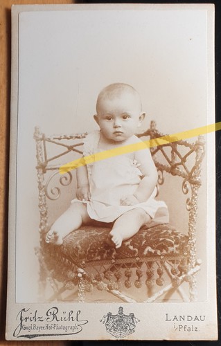 Sitting small child - sitting, baby/cdv