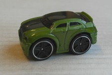 Hot Wheels Chrysler 300C grün