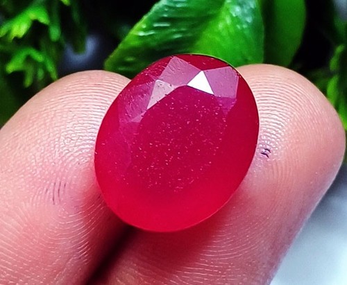 Natürlich roter beryll - natürlich,