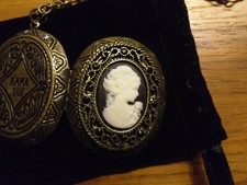 Seltene Anna Sui Schmuck