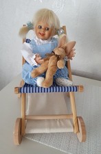 Künstlerpuppe Wichtel Antonia mit Buggy von Rosemarie Müller, Rarität 