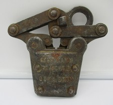 DEKA. D.R.G.M. / Drahtzieher /