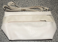 kleine Umhänge- /Handtasche