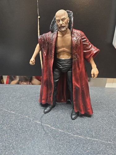 Mezco hellboy rasputin - mezco,
