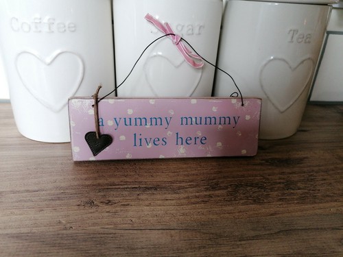 Yummy mummy rustikal schild - yummy,