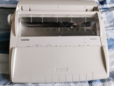 Elektrische Schreibmaschine Brother AX-310 Farbe weiss  guter Zustand