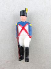 ALTFIGUR 1977/78 + SOLDAT mit GEWEHR und FEDERBUSCH + 100% ORI TOP RAR