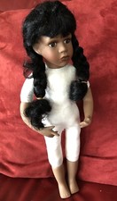 Puppe Angelika nackt, dunkel