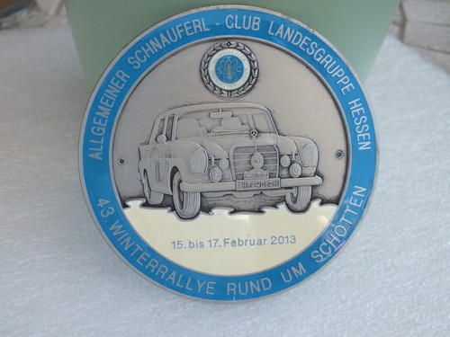 Plakette mit mercedes - plakette,