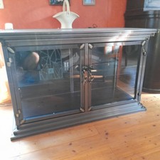 Arthur Spinder Vitrine aus Glas und Metall