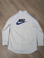 Nike Jacke ,Größe M, Creme-