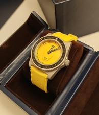 Isotope Hydrium Revuelta Amarillo - swiss-made dive watch