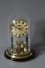 traumhafte Drehpendeluhr Tischuhr Schatz Messing 102534