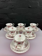 6 x Royal Albert Lavender Rose Tee Trios Tassen Untertassen und Beilagenteller 3 Sets
