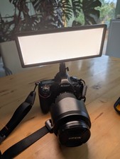 LED Fotoleuchte Neewer T120 RGB mit 3 Akkus