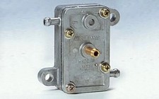 BENZINPUMPE DF44-210 MIKUNI
