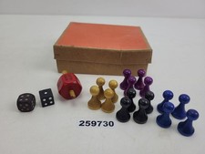 Konvolut Figuren + Würfel für Spiele Holz DDR Spielzeug Familie Spaß #259730